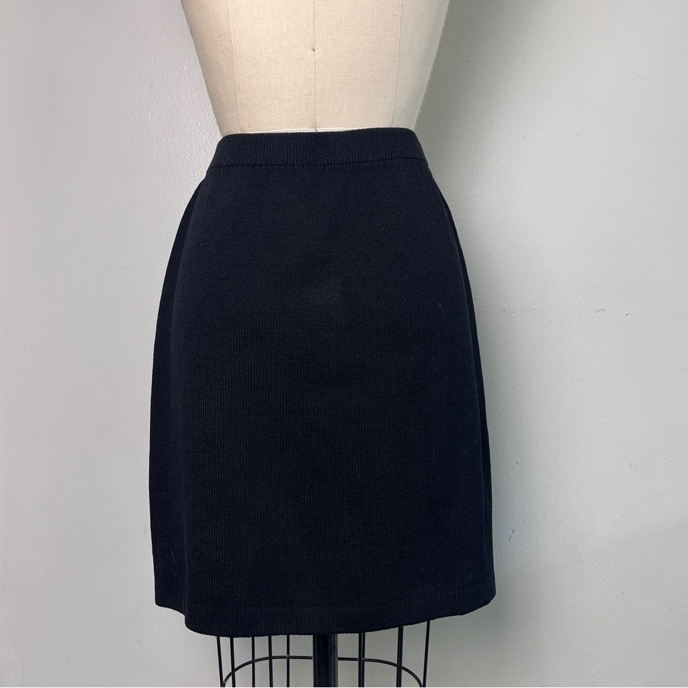 Sz. 4 St. John Basics Knit Skirt
